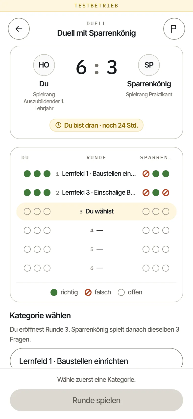 Laufendes Duell gegen Sparrenkönig beim Stand 6 zu 3, mit Rundenübersicht und der Wahl der Kategorie für Runde 3